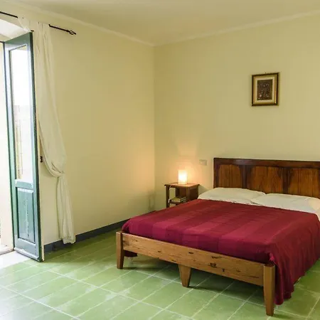 Barone Gr Macri Modi 팜스테이 게라스