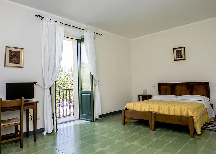 Barone Gr Macri Modi 农家乐